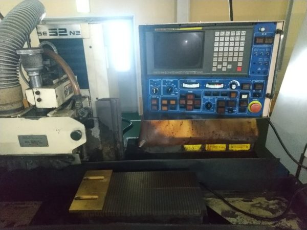 Máy mài phẳng AMADA SE-52N2