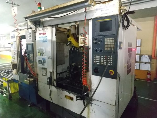 Máy phay CNC Toyosk TVT302S