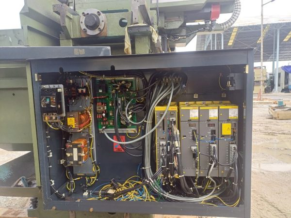 Máy Phay CNC Makino KEV-55 (S/N: A96-304) - Hình ảnh 3