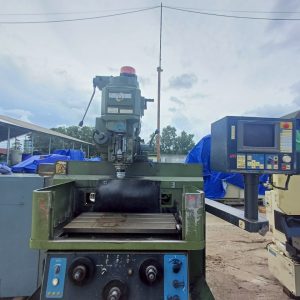Máy Phay CNC Makino KEV-55 (S/N: A96-304)