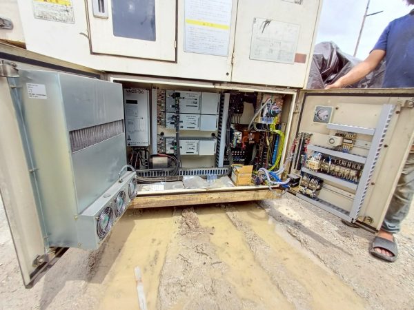 Okuma VR-40II CNC Milling Machine - Image 10