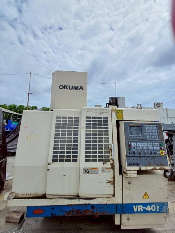 Okuma VR-40II CNC Milling Machine
