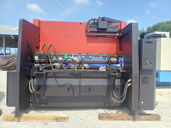 Máy Chấn CNC Amada FBD8025 - Hình ảnh 8