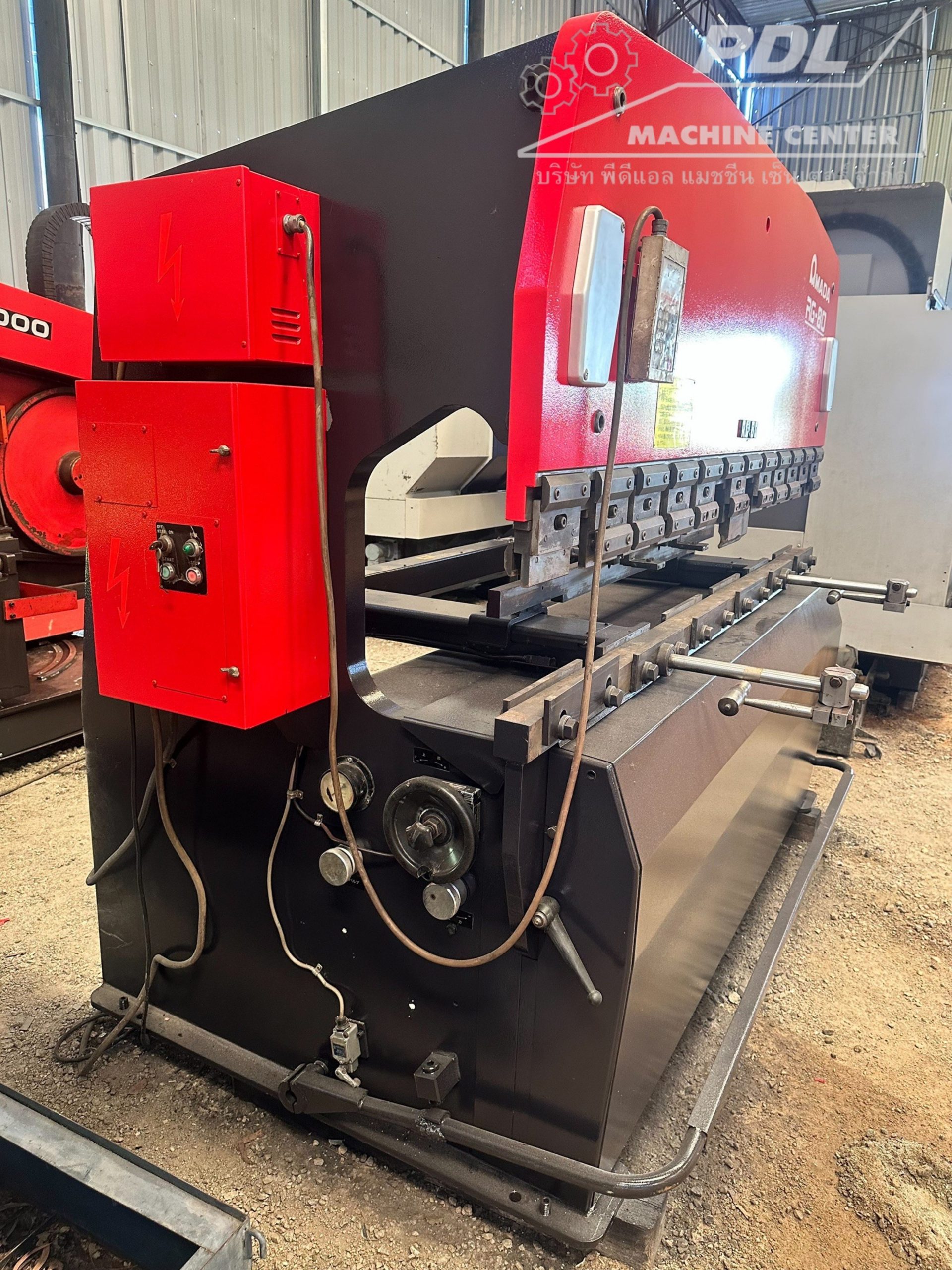 Press Brake Amada RG-80 800898 | 80 ton 2500 mm - Image 2