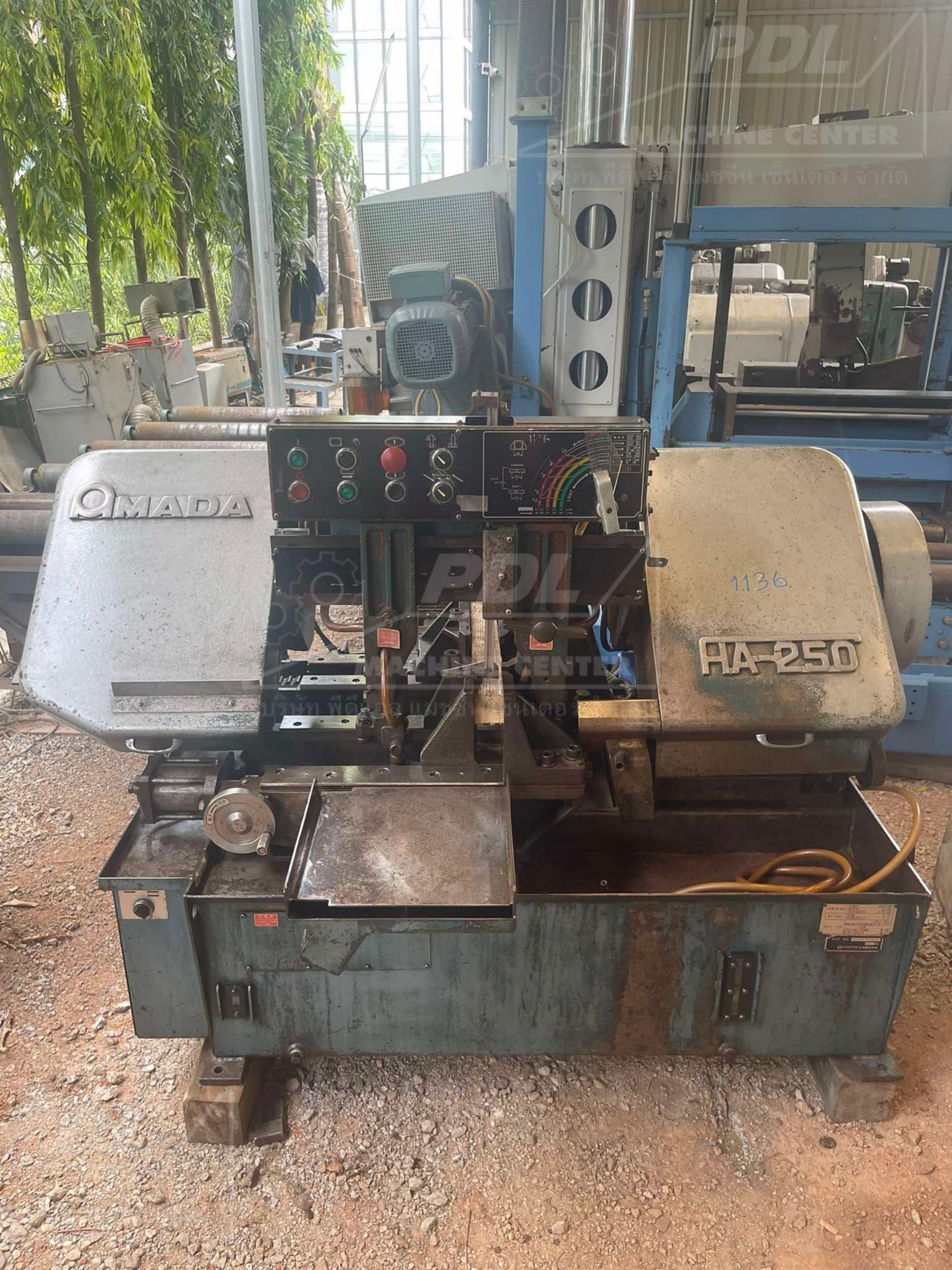 1136 Band Saw Amada HA-250 - Image 2