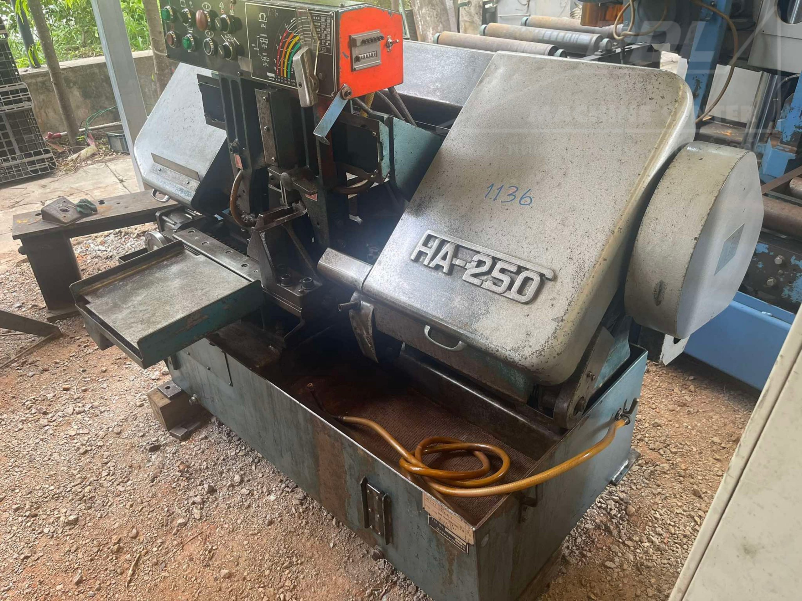 1136 Band Saw Amada HA-250 - Image 3