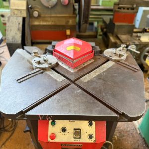Corner Shear AMADA CS-220 545425